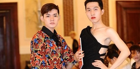 Các thí sinh ăn mặc quái dị gây phản ứng mạnh tại Project Runway