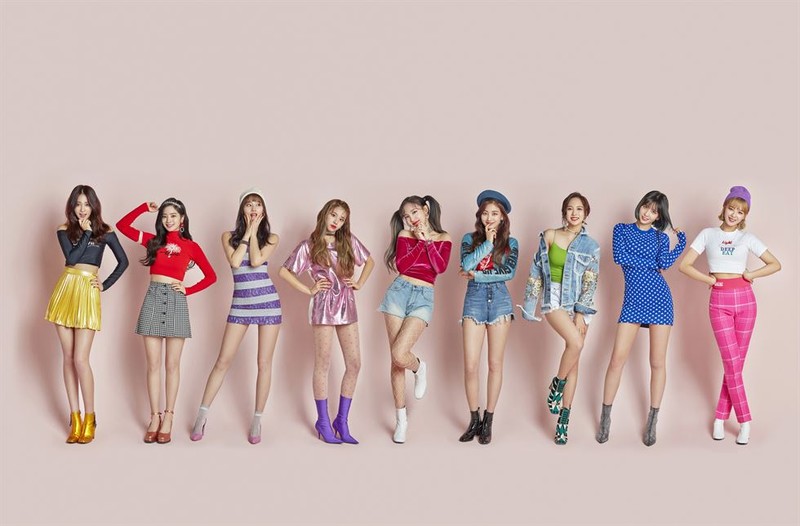 Nhóm nhạc diva TWICE tái xuất với bản hit "What is love" (ảnh: Korea Times)