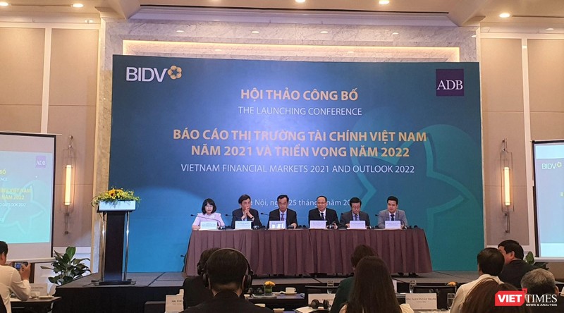 Toàn cảnh hội thảo công bố “Thị trường tài chính Việt Nam 2021 và triển vọng 2022”