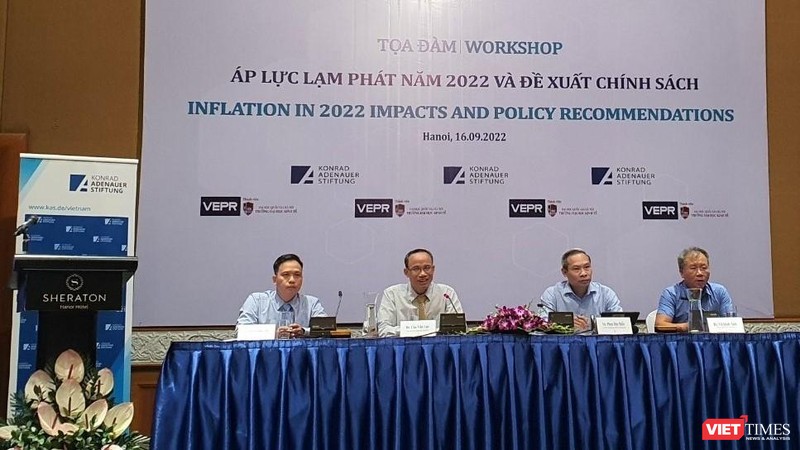 Toàn cảnh buổi Tọa đàm Áp lực lạm phát năm 2022 và đề xuất chính sách