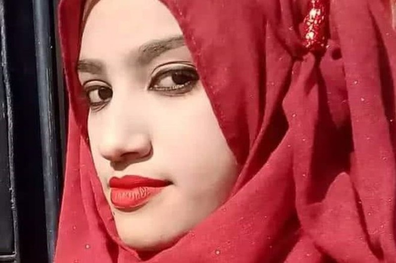Cô nữ sinh bất hạnh và kiên cường Nusrat Jahan Rafi - người đã bị thiêu chết vì kiên quyết chống nạn xâm hại tình dục.