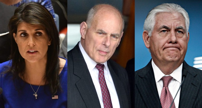 Trong cuốn hồi ký của mình, bà Nikki Haley (trái) đã tiết lộ cựu Ngoại trưởng Rex Tillerson (phải) và cựu Chánh văn phòng Nhà Trắng John Kelly (giữa) đã tìm cách lôi kéo bà theo họ chống lại Tổng thống Donald Trump.