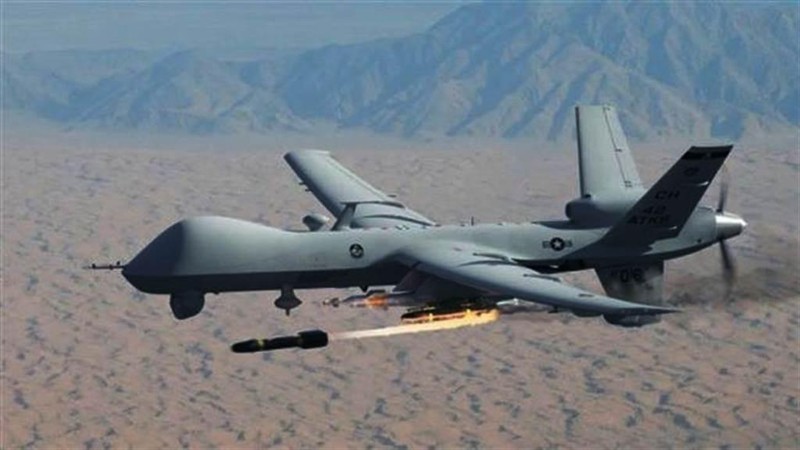 Máy bay không người lái MQ-9 "Reaper" phóng tên lửa Hellfire, thiệt hại do nó gây ra thường lan ra khu vực xung quanh, gây thương vong cho dân thường vô tội. (Ảnh: U.S. Air Force).