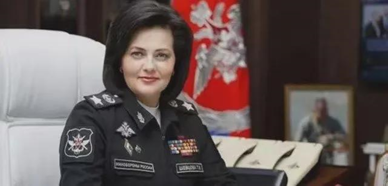 Tatiana Shevtsova khi còn giữ chức Thứ trưởng Bộ Quốc phòng Nga (Ảnh: NetEasy)