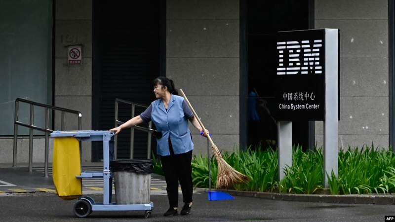 IBM đã cơ bản rút khỏi Trung Quốc từ ngày 26/8 (Ảnh: AFP)