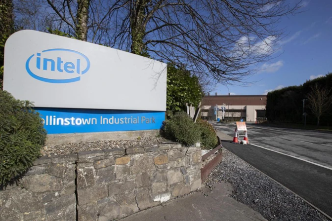 Nhà máy của Intel tại Collinstown Park, Leixlip, Ireland (Ảnh: Collins)