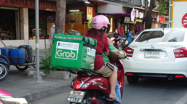 Grab chiếm 54% tổng giá trị thị trường giao đồ ăn của ASEAN vào năm 2023 (Ảnh: Nikkei Asia)