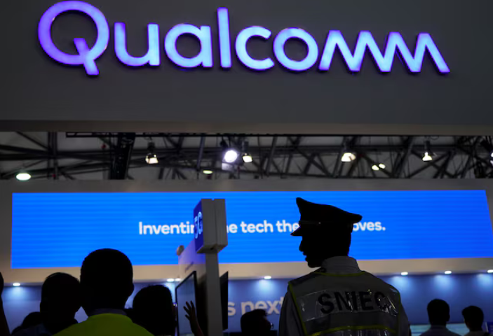 Một biển hiệu của Qualcomm được chụp tại Mobile World Congress (MWC) ở Thượng Hải, Trung Quốc (Ảnh: Reuters)