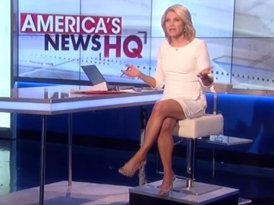 Bà  Heather Nauert  dẫn chương trình trên kênh Fox News