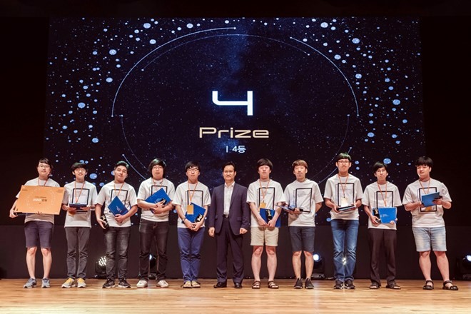 Các sinh viên đoạt giải Tư tại Samsung Collegiate Programming Cup 2017. (Nguồn: Samsung Việt Nam)