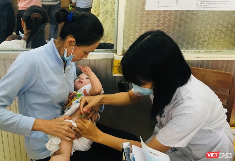 Nhu cầu tiêm vaccine dịch vụ tăng đột biến tại một số nơi