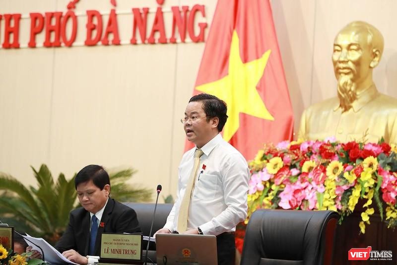 Ông Lê Minh Trung - Ủy viên Ban Thường vụ Thành ủy, Phó Bí thư Đảng đoàn, Phó Chủ tịch Thường trực HĐND TP Đà Nẵng phát biểu tại kỳ họp HĐND TP Đà Nẵng