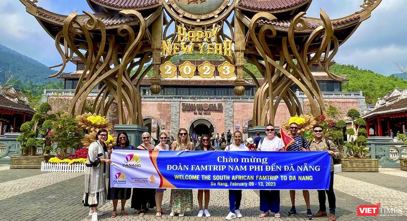 Đoàn Famtrip lữ hành Nam Phi đến tham quan điểm du lịch Sunworld Bà Nà Hills