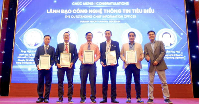 Các lãnh đạo chuyển đổi số, CNTT và an ninh thông tin tiêu biểu năm 2024 được vinh danh tại Hội thảo Quốc gia về Chính phủ số 2024.