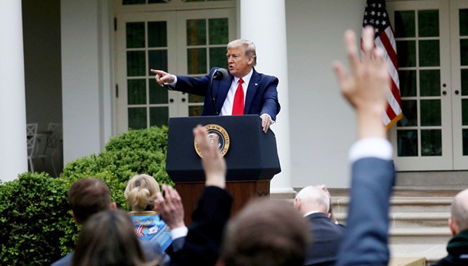 Tổng thống Trump trong một cuộc họp báo (Ảnh: Reuters)