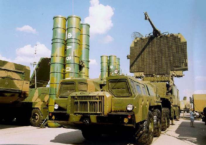 Hệ thống tên lửa S-300 của Nga