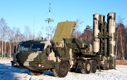 Một hệ thống tên lửa S-400 của Nga. Ảnh: Sputnik