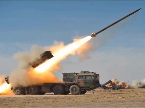 Hệ thống Smerch của Nga có thể bắn đạn vươn đến mục tiêu cách xa 90km