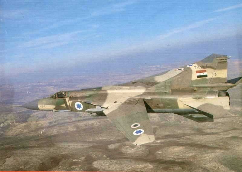 Cận cảnh MiG-23 tấn công mục tiêu IS