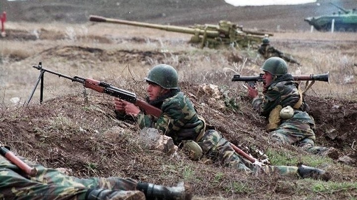 Video và hình ảnh đầu tiên từ vùng chiến sự Nagorno-Karabakh, phân đội trinh sát luồn sâu Azerbaijan bị diệt hoàn toàn, 