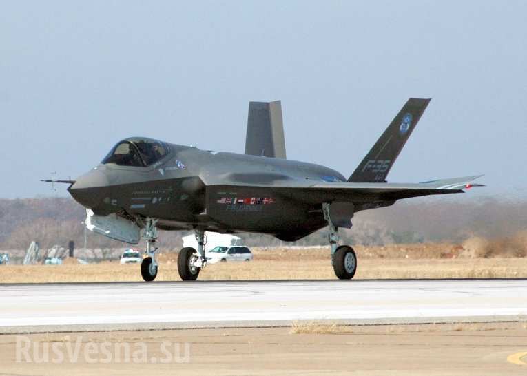 Máy bay tiêm kích đa nhiệm thế hệ 5 F-35 Mỹ