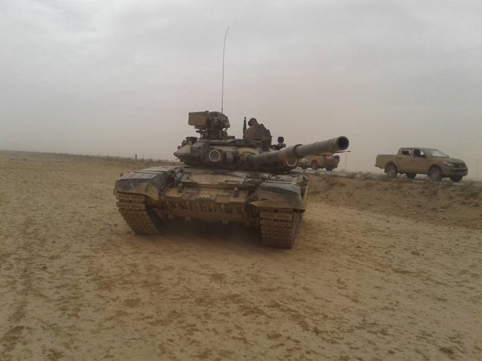 Xe tăng T-90 quân đội Syria trên chiến trường Deir Ezzor - ảnh minh họa của South Front