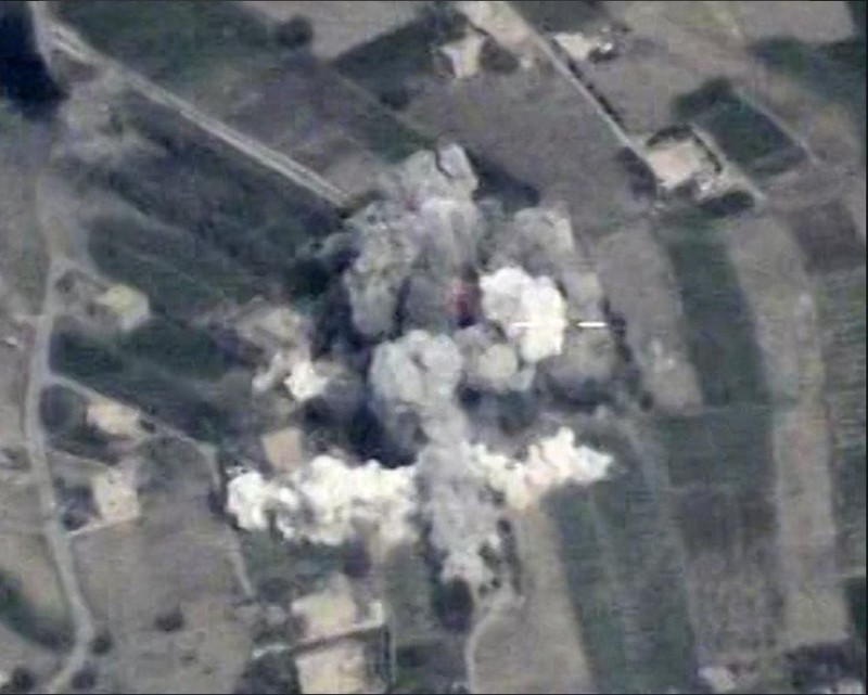 Không quân Nga không kích dữ dội căn cứ của IS trên chiến trường Deir Ezzor - ảnh minh họa Masdar News