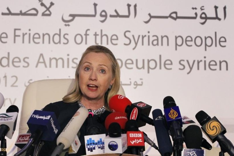 Ngoại trưởng Hillary Clinton phát biểu chỉ trích Nga, Trung Quốc trong hội nghị "những người bạn Syria" ảnh báo Internation Business Tames