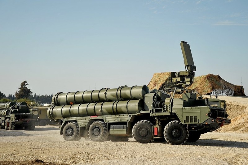 Hệ thống phòng không S-400 ở Syria. Ảnh minh họa: Russian Gazeta.