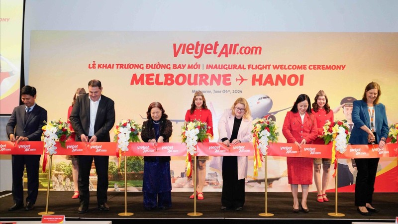 Vietjet tăng trưởng doanh thu 15% trong 6 tháng đầu năm 2024