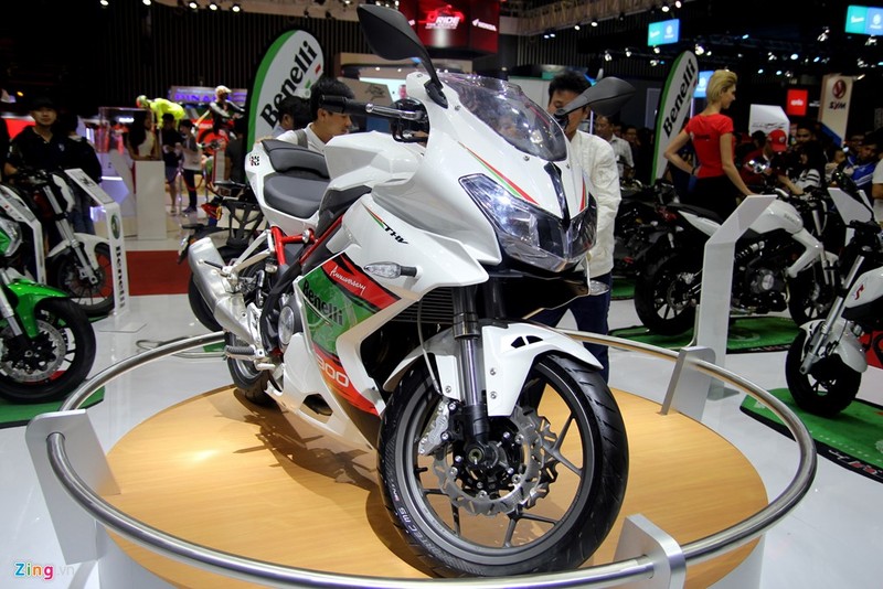 Benelli TNT 125 giá 39,9 triệu đồng