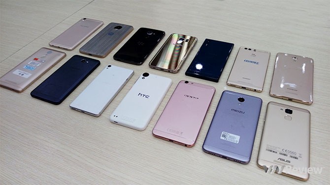 11 smartphone xách tay đáng mua để chơi Tết 2017