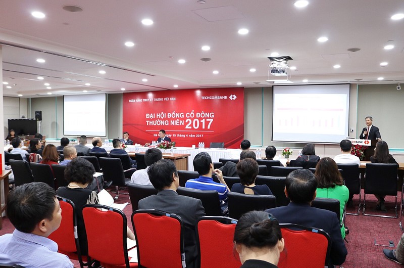 Quang cảnh buổi Đại hội Cổ đông thường niên 2017 của Techcombank