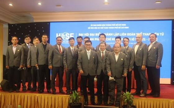 Ban chấp hành Liên đoàn Thể thao điện tử TPHCM nhiệm kỳ 2021-2023. Ảnh: NGUYỄN ANH.