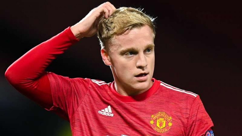 Van de Beek chính thức gia nhập Everton dưới dạng cho mượn đến cuối mùa. Ảnh MU