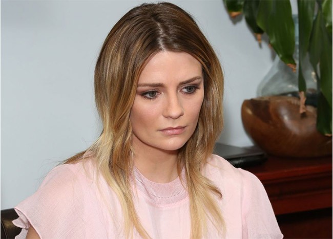 Nữ diễn viên nổi tiếng Mischa Barton là nạn nhân mới nhất của ảnh nóng trả thù tình