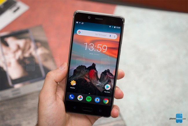 Nokia 8 (ảnh: Phone Arena)