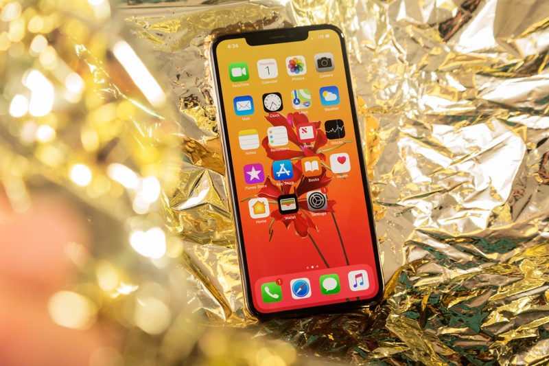 iPhone XS Max (ảnh: Business Insider)