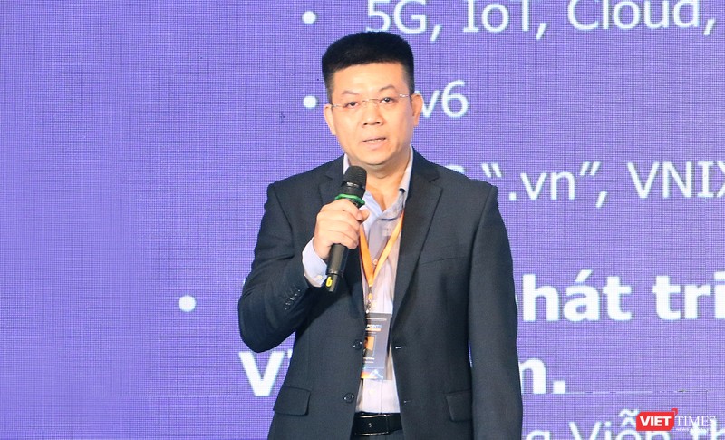 Ông Vũ Hồng Thắng - Giám đốc Trung tâm Internet Việt Nam