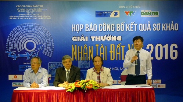 Giải thưởng Nhân tài Đất Việt năm 2016 với chủ đề “Vì chất lượng cuộc sống”.