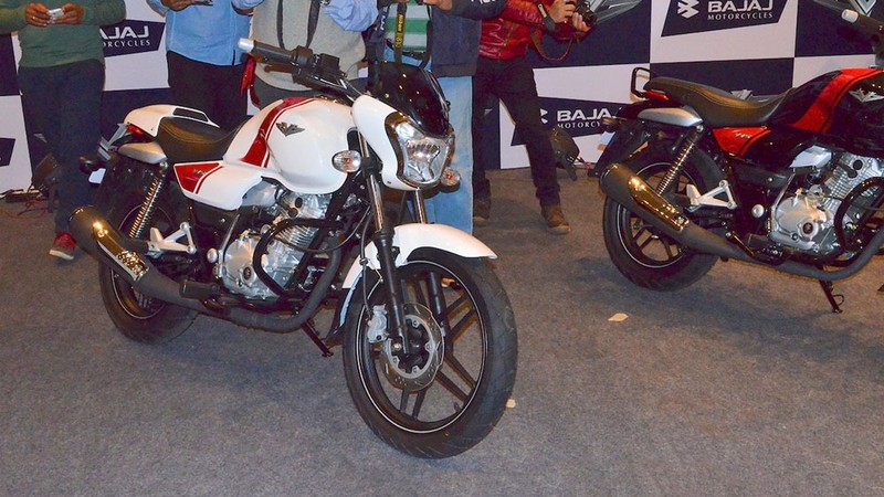 Xe côn tay Bajaj V12