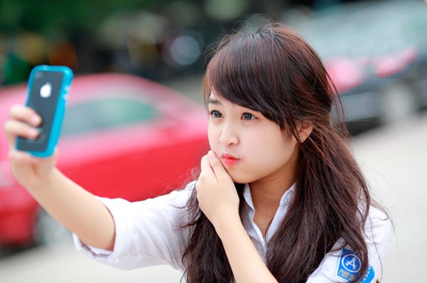 Chụp ảnh tự sướng đã hơn với SelfieCty