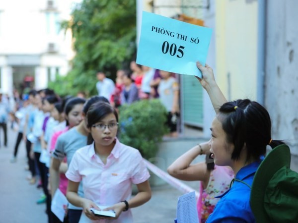 Thí sinh dự thi bài thi đánh giá năng lực.