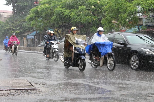 Dự báo thời tiết hôm nay (19/5): Hà Nội ngày nắng, chiều tối mưa rào