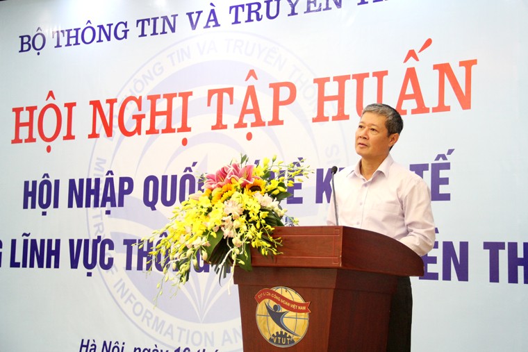 Thứ trưởng Bộ TT&TT Nguyễn Thành Hưng phát biểu tại Hội nghị