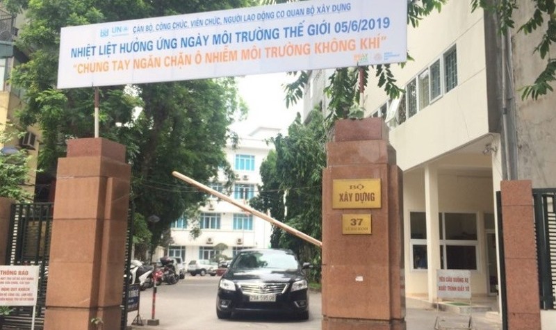 Thủ tướng cho thời hạn tối đa 45 ngày phải báo cáo vụ việc Thanh tra Bộ Xây dựng "vòi tiền" tại Vĩnh Phúc.