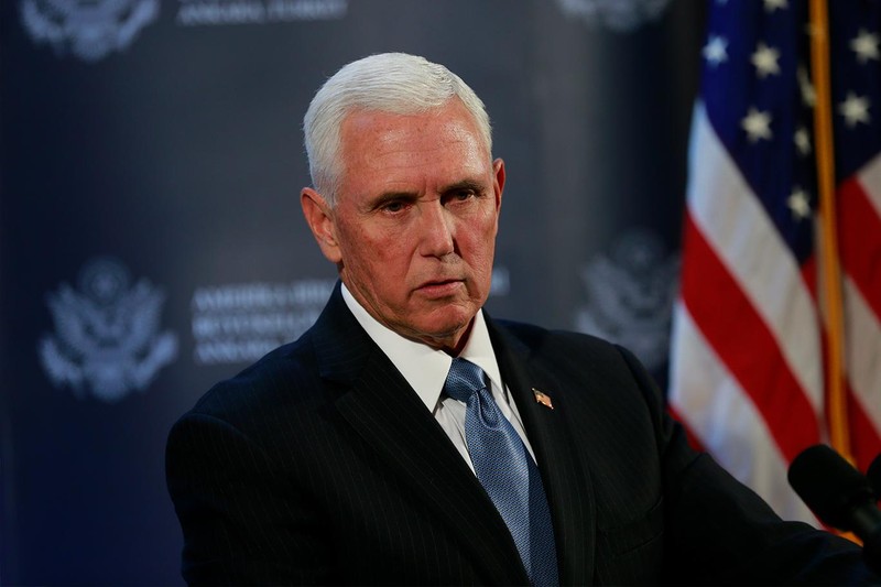 Phó Tổng thống Mỹ Mike Pence thông báo về thỏa thuận ngừng bắn ở Ankara (Ảnh: Independent)