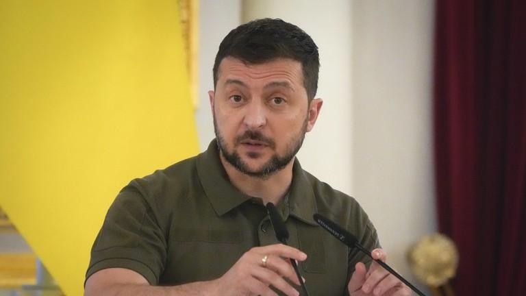 Tổng thống Ukraine Volodymyr Zelensky (Ảnh: AP)