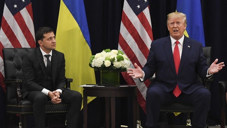 Tổng thống Mỹ Donald Trump và Tổng thống Ukraine Volodymyr Zelensky gặp nhau vào tháng 9/2019 (Ảnh: AFP)