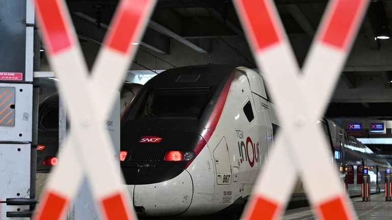 Israel tố Iran đứng sau loạt vụ phá hoại đường sắt của Pháp trước Thế vận hội Paris